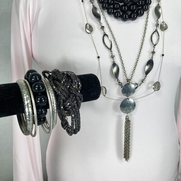 Black and Silver Tone Jewelry Lot - Picture 3 of 8